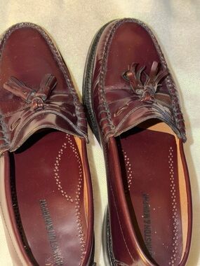 Johnston & Murphy Men’s Wine/Burgundy Tassel Loafers 7.5